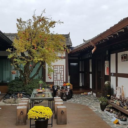 Inyeon Hanok Guesthouse Jeonju Esterno foto