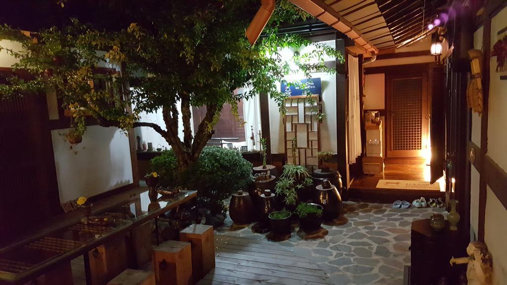Inyeon Hanok Guesthouse Jeonju Esterno foto