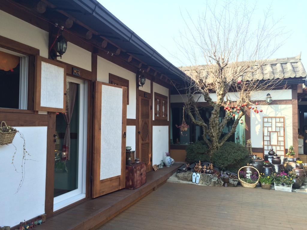 Inyeon Hanok Guesthouse Jeonju Esterno foto