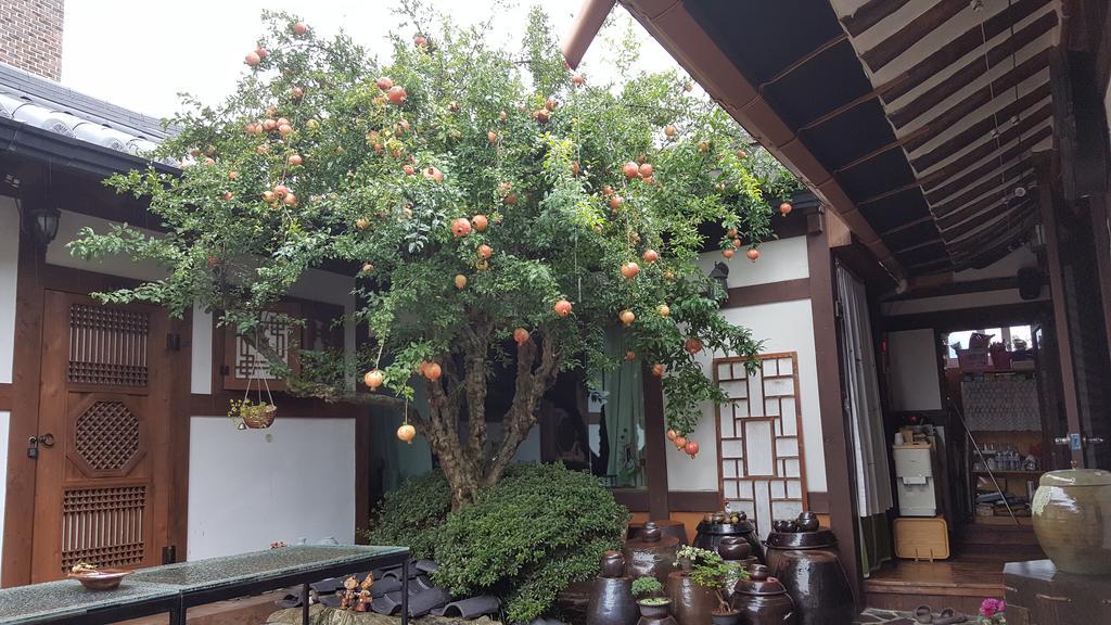 Inyeon Hanok Guesthouse Jeonju Esterno foto