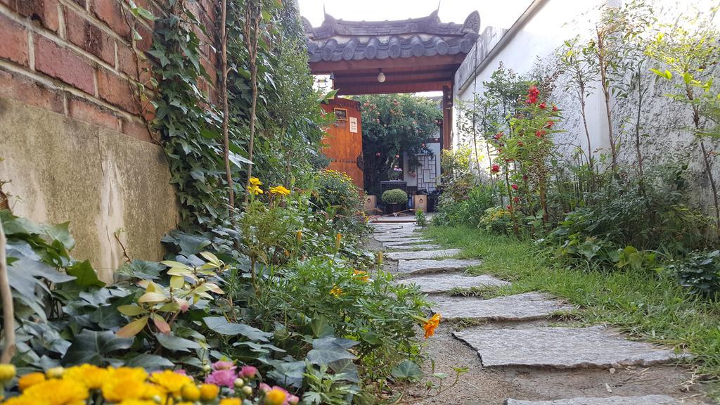 Inyeon Hanok Guesthouse Jeonju Esterno foto