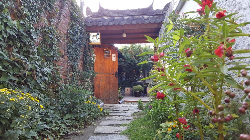 Inyeon Hanok Guesthouse Jeonju Esterno foto