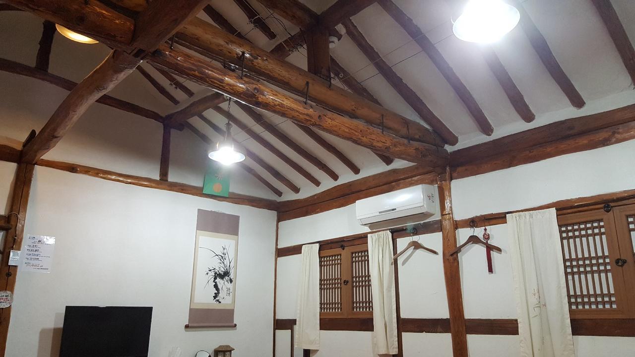 Inyeon Hanok Guesthouse Jeonju Esterno foto