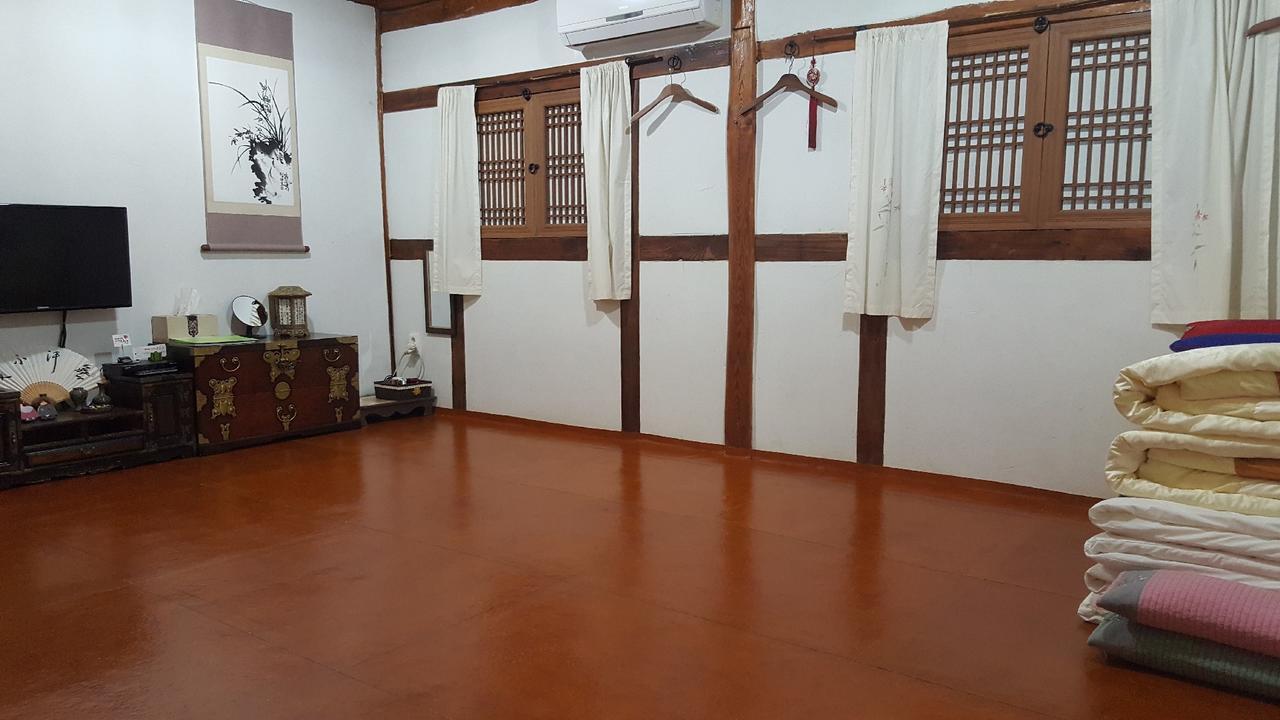 Inyeon Hanok Guesthouse Jeonju Esterno foto