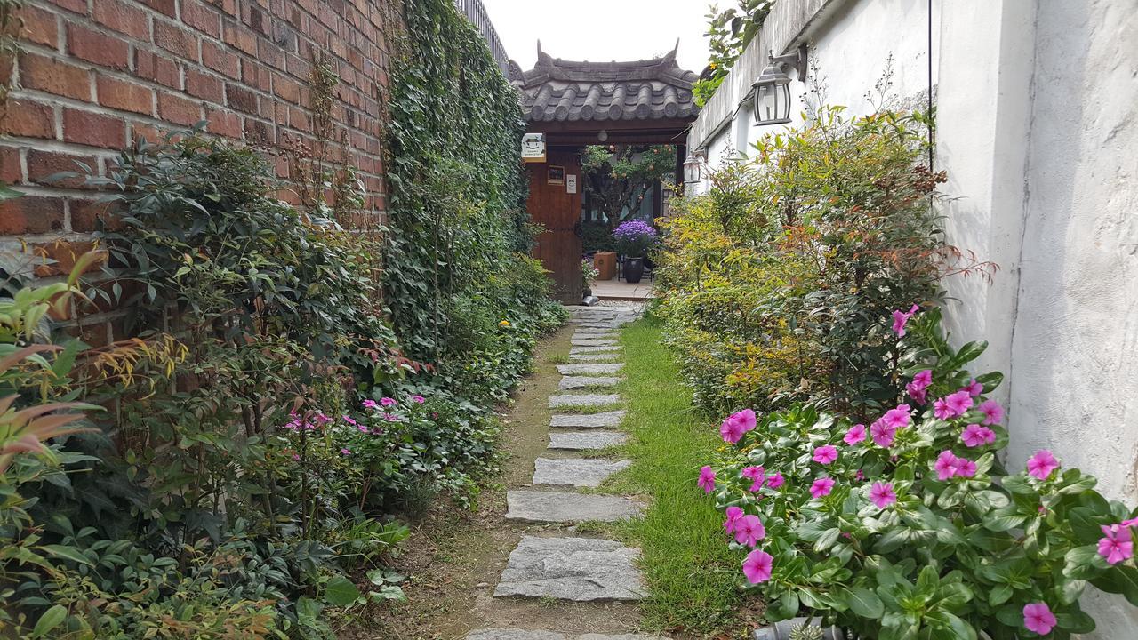 Inyeon Hanok Guesthouse Jeonju Esterno foto